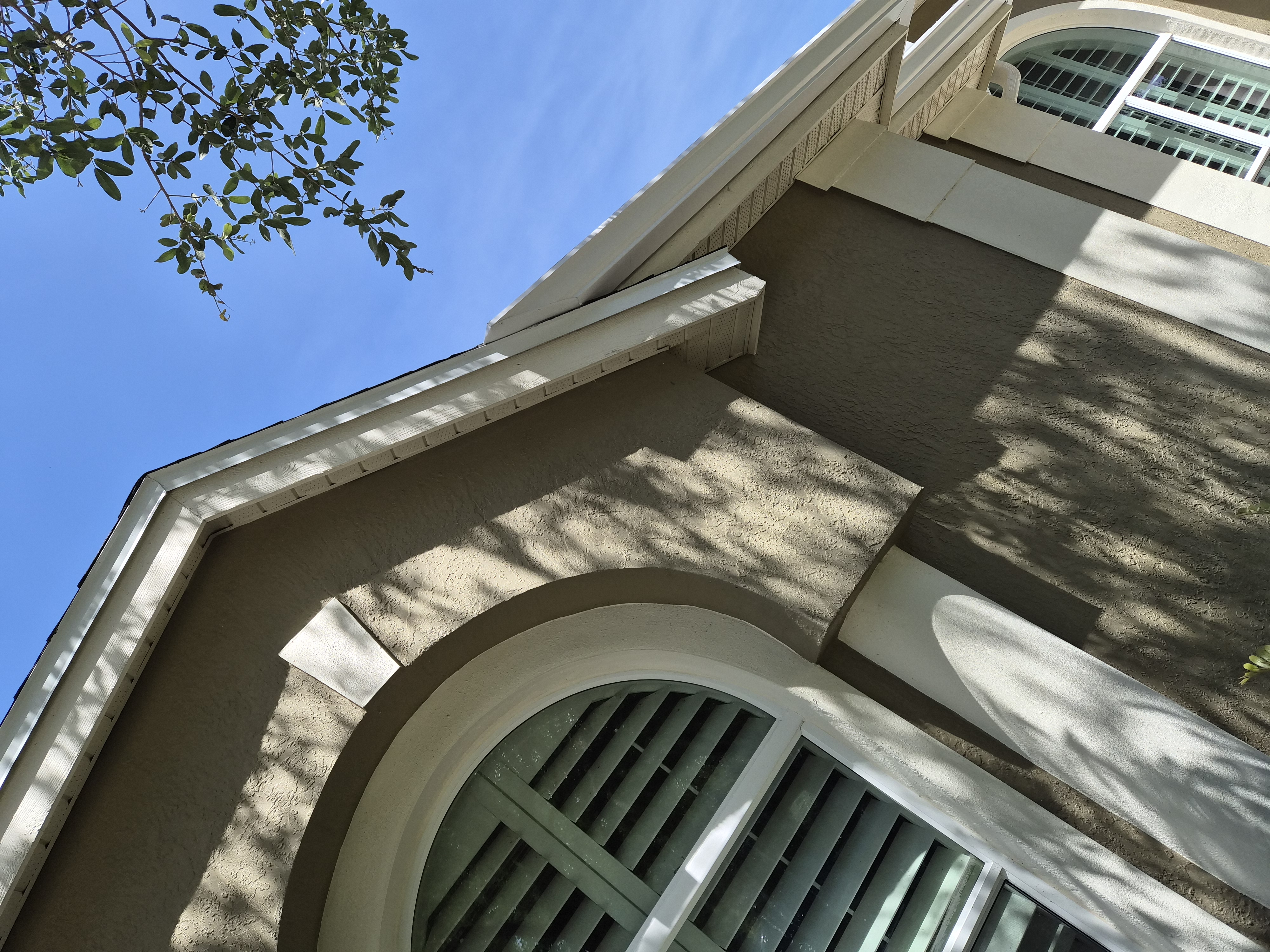 Fascia and soffit detail showing clean installation by M12 Gutters